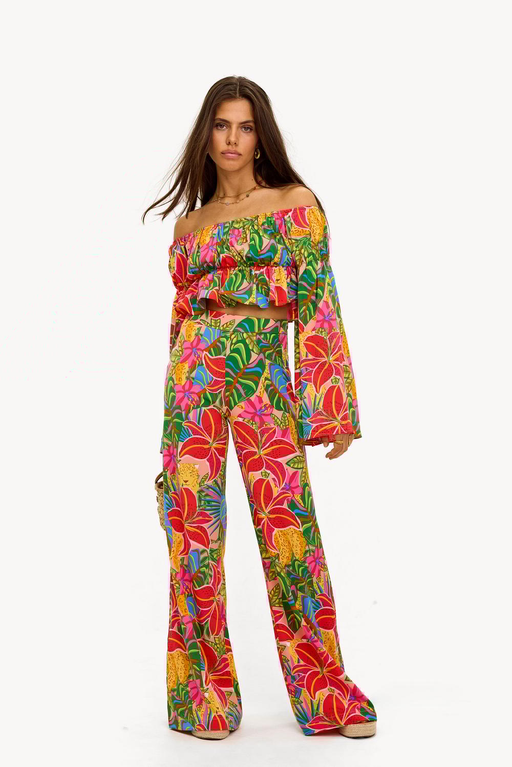 Pantalón rojo con estampado tropical