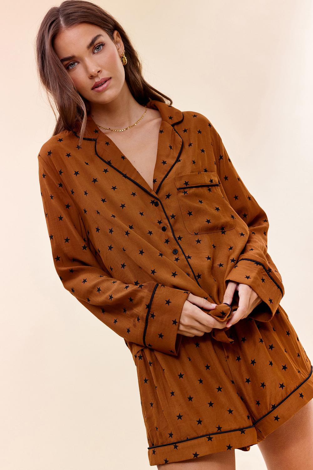 Brown star print pyjama blouse