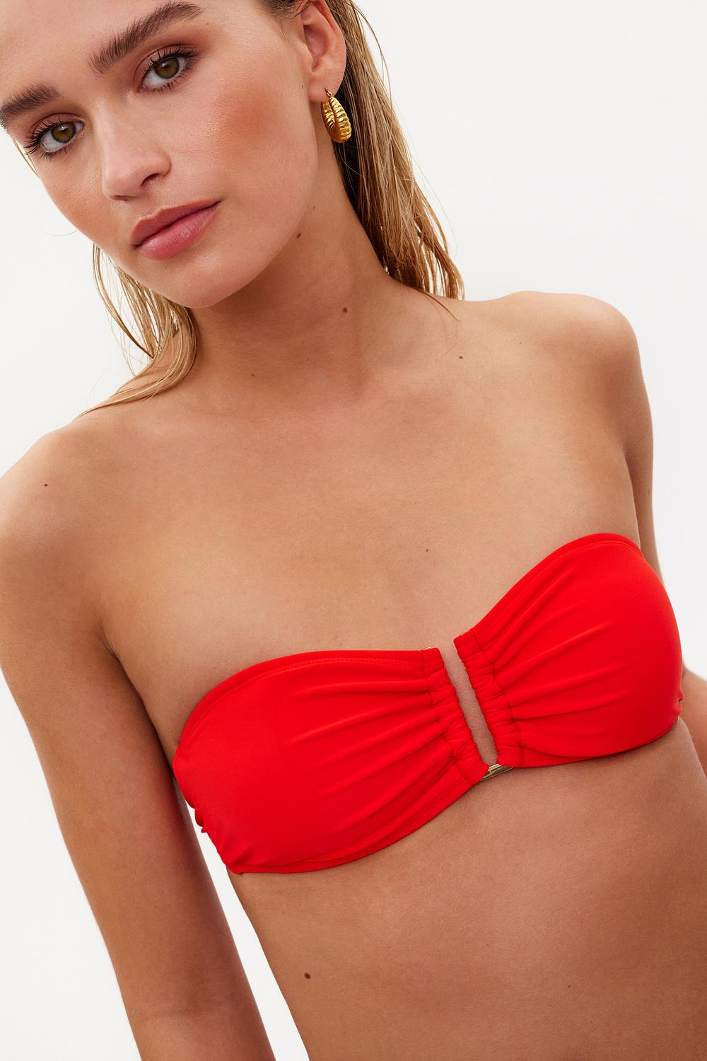 Rode bikini |