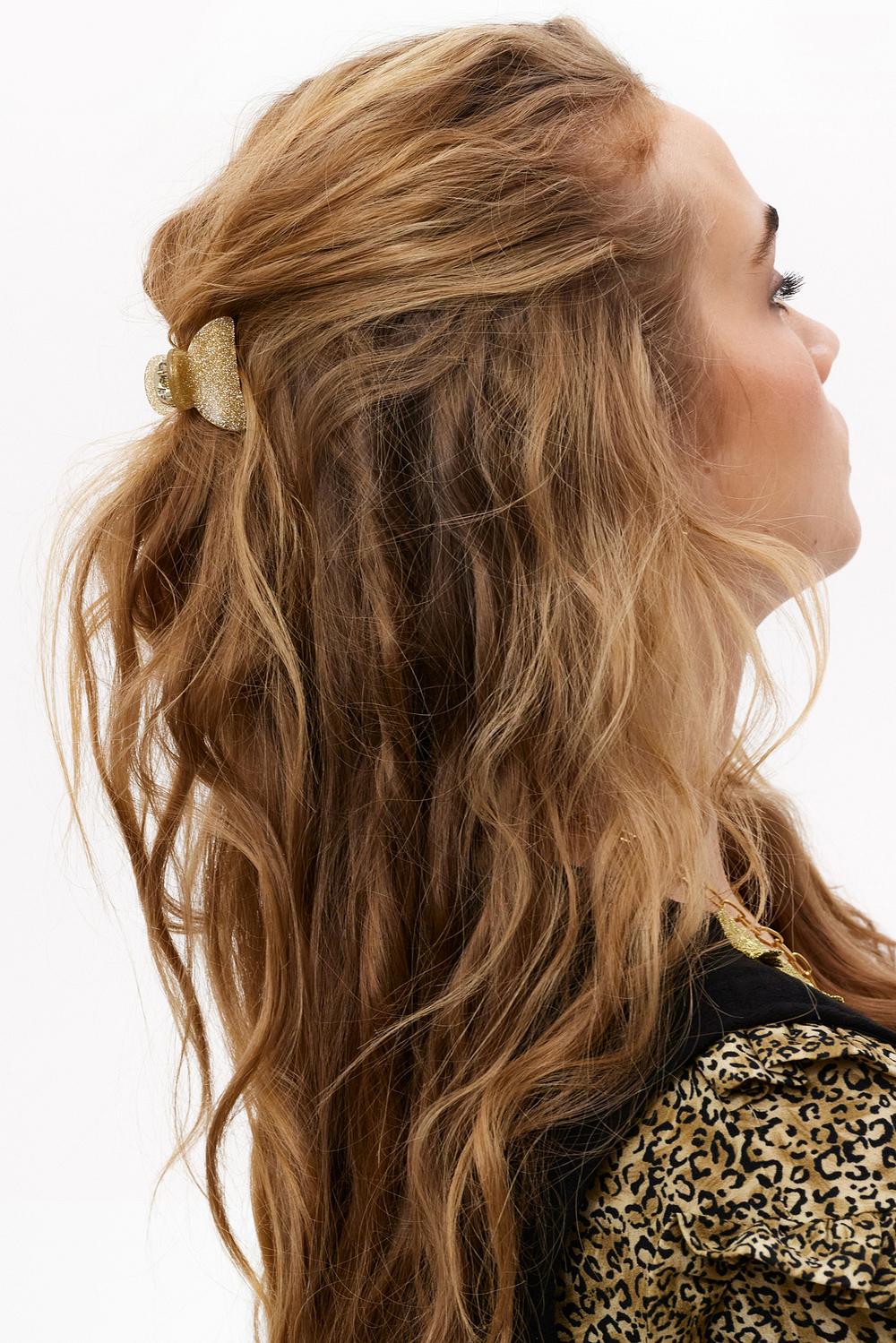 Golden glitter hair clip