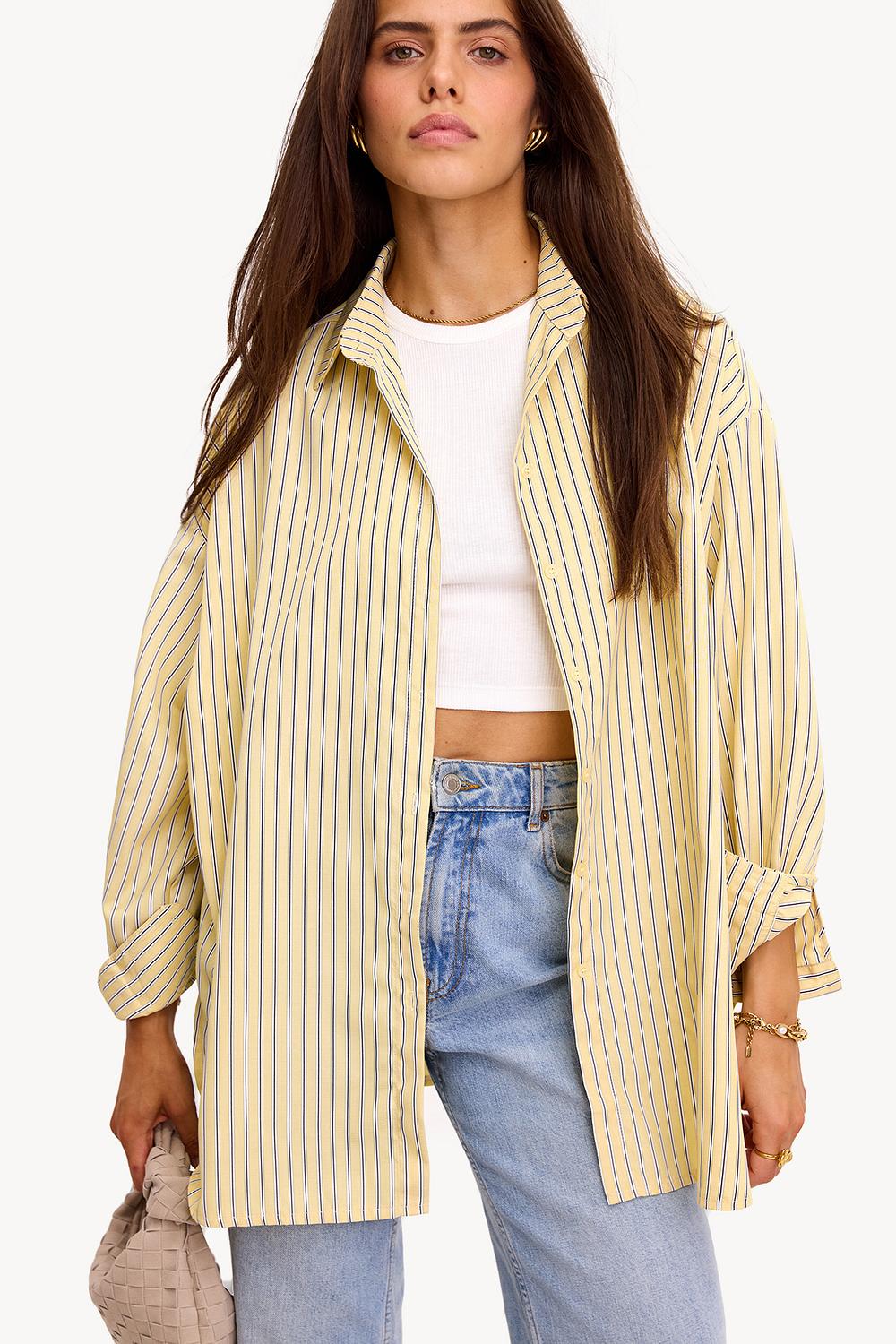 Blusa amarillo claro con rayas