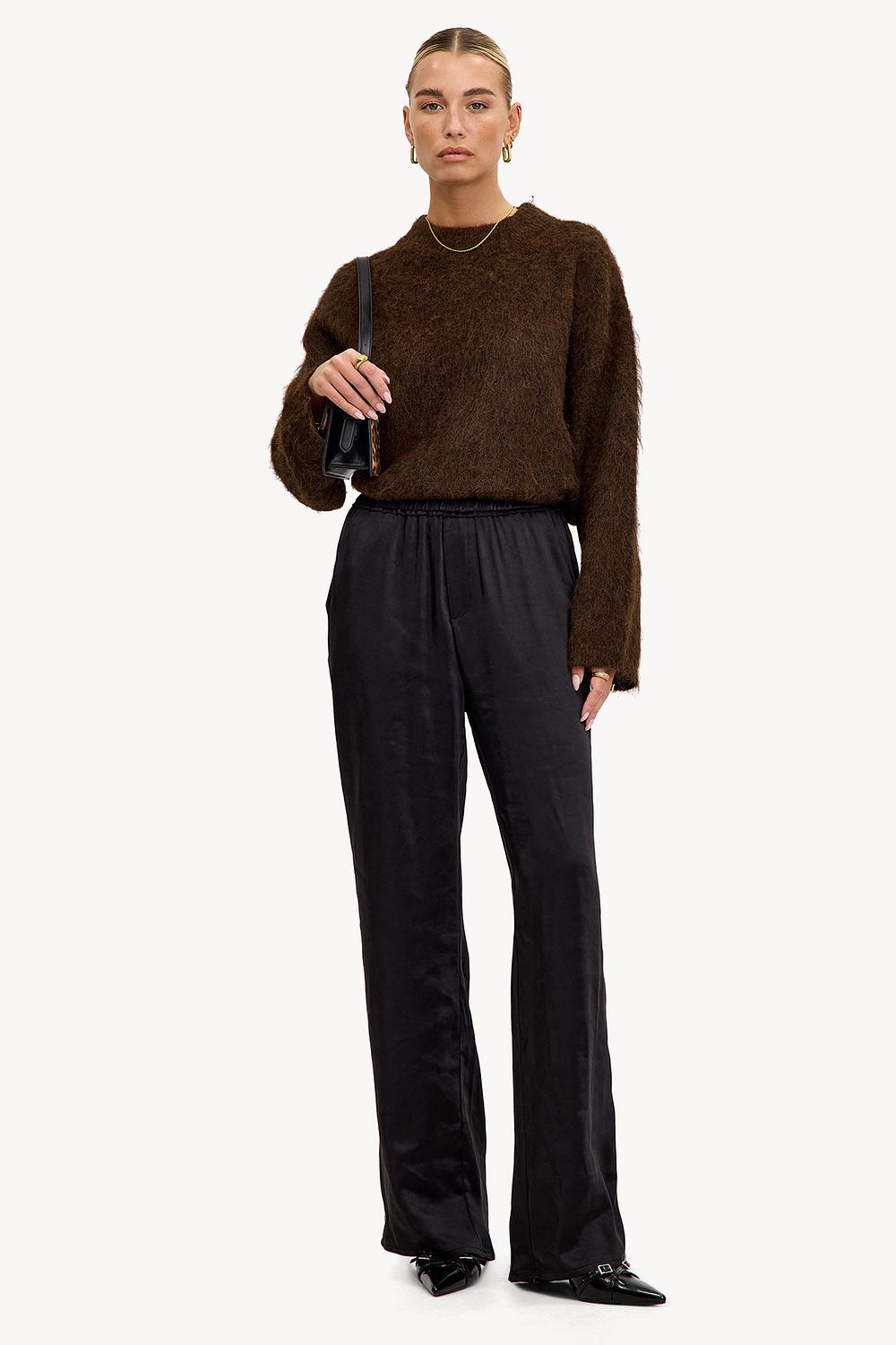 Black trousers