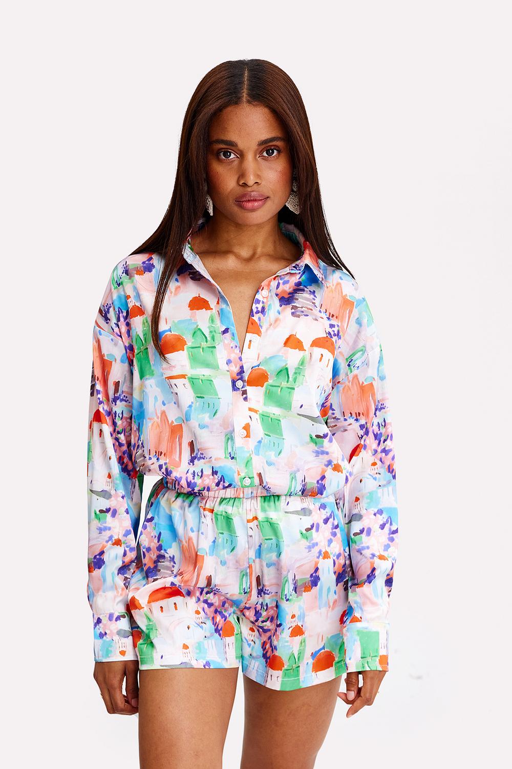 Blusa rosa con estampado gráfico