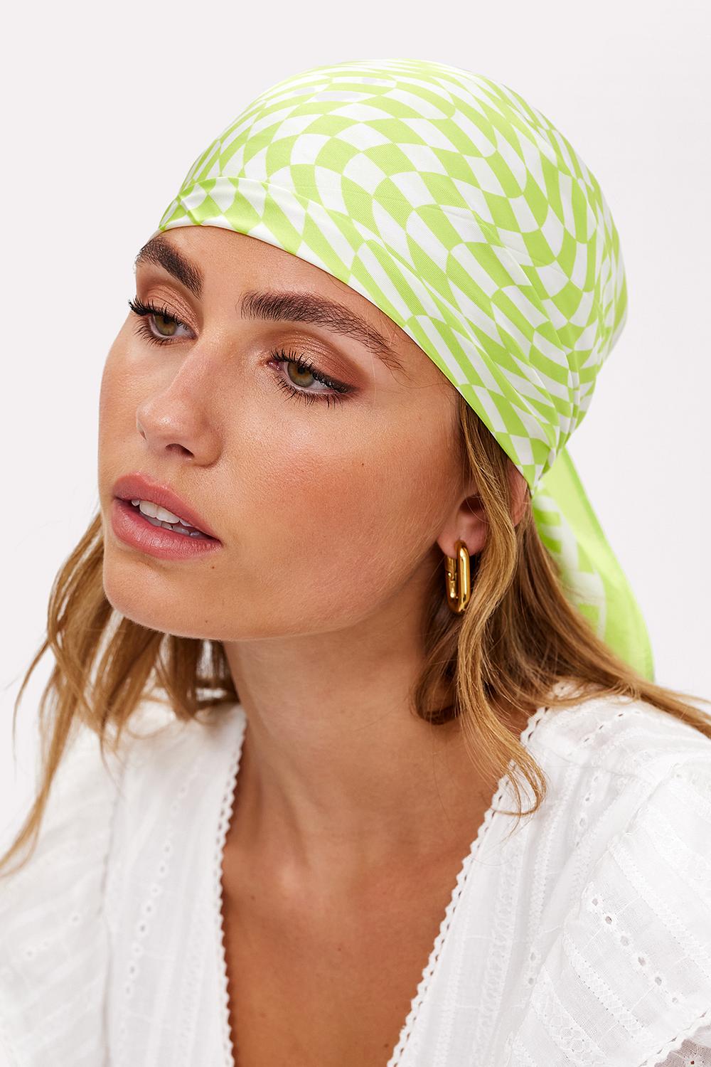 Lime sjaal met grafische print