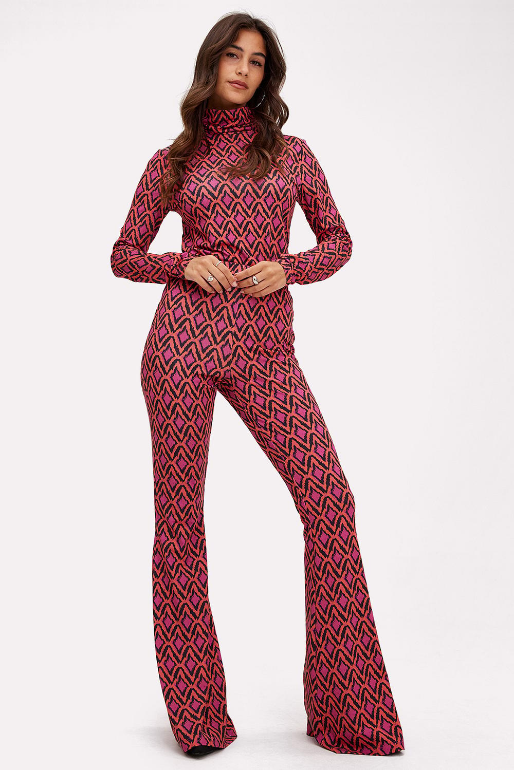 Dark pink flared trousers with graphic print