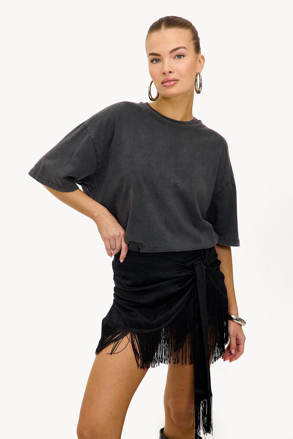 Black skort