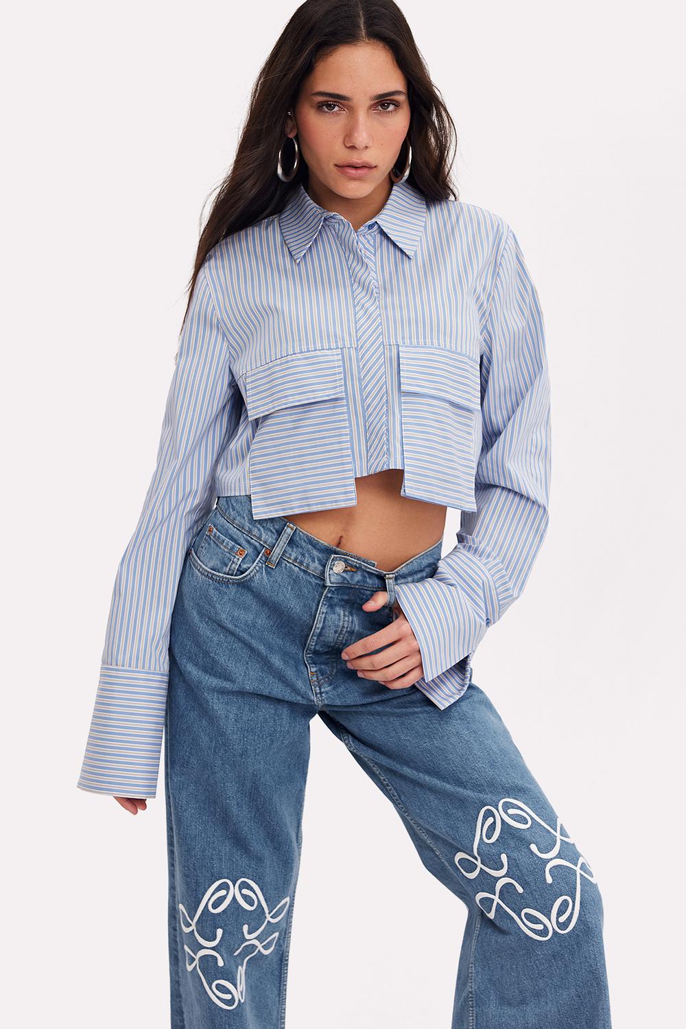 Blauwe blouse met strepen