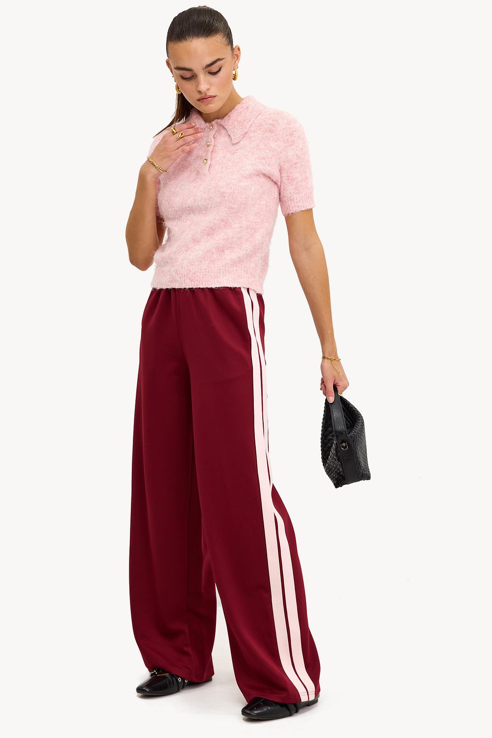 Pantalón deportivo burdeos