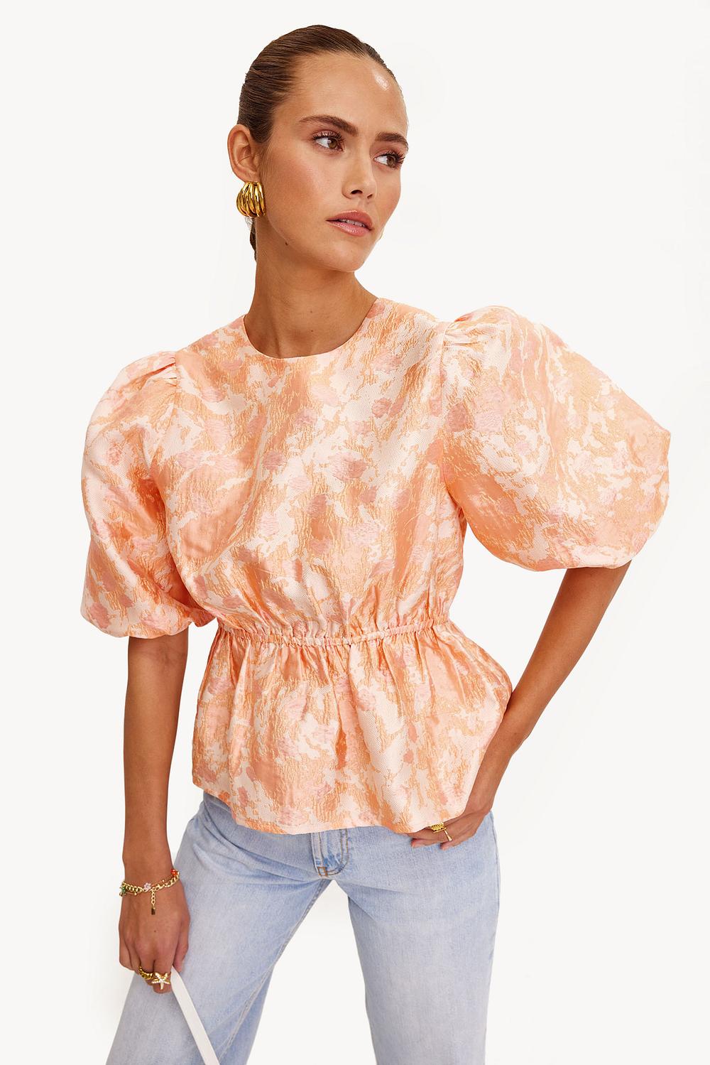 Top naranja