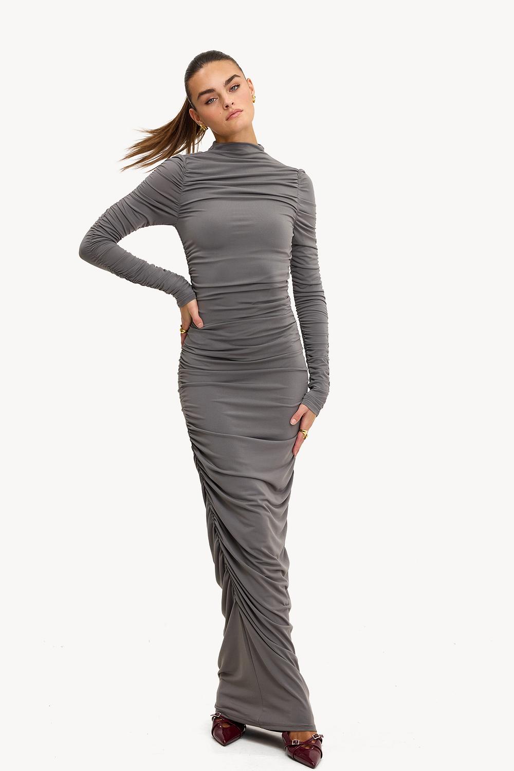 Maxivestido gris