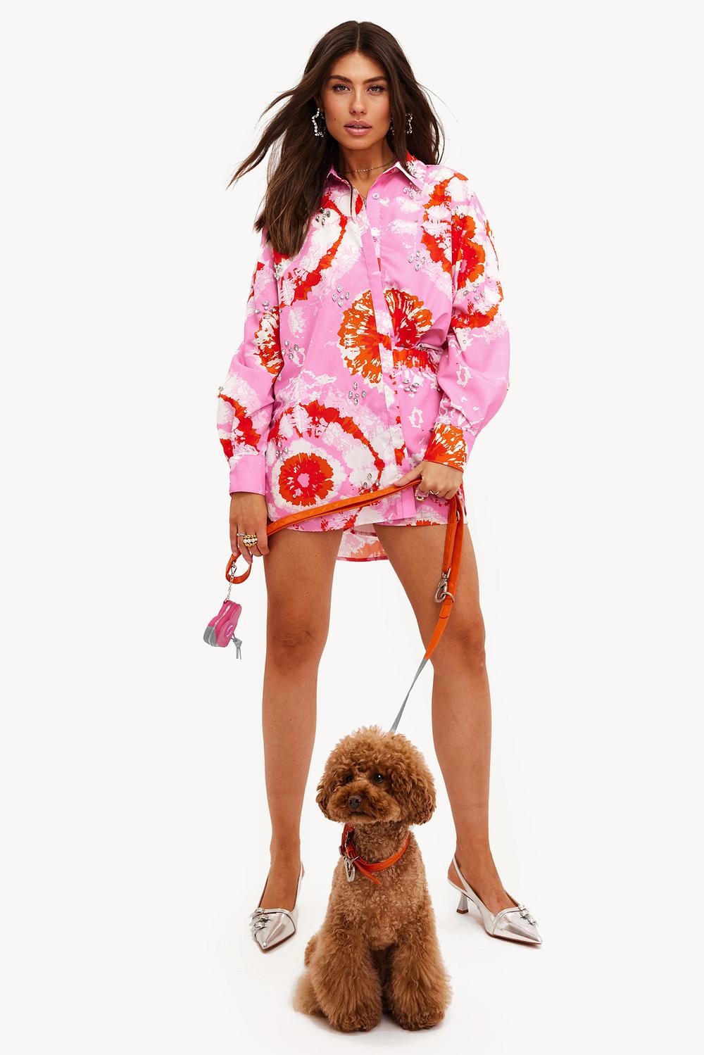 Blusa rosa con estampado floral
