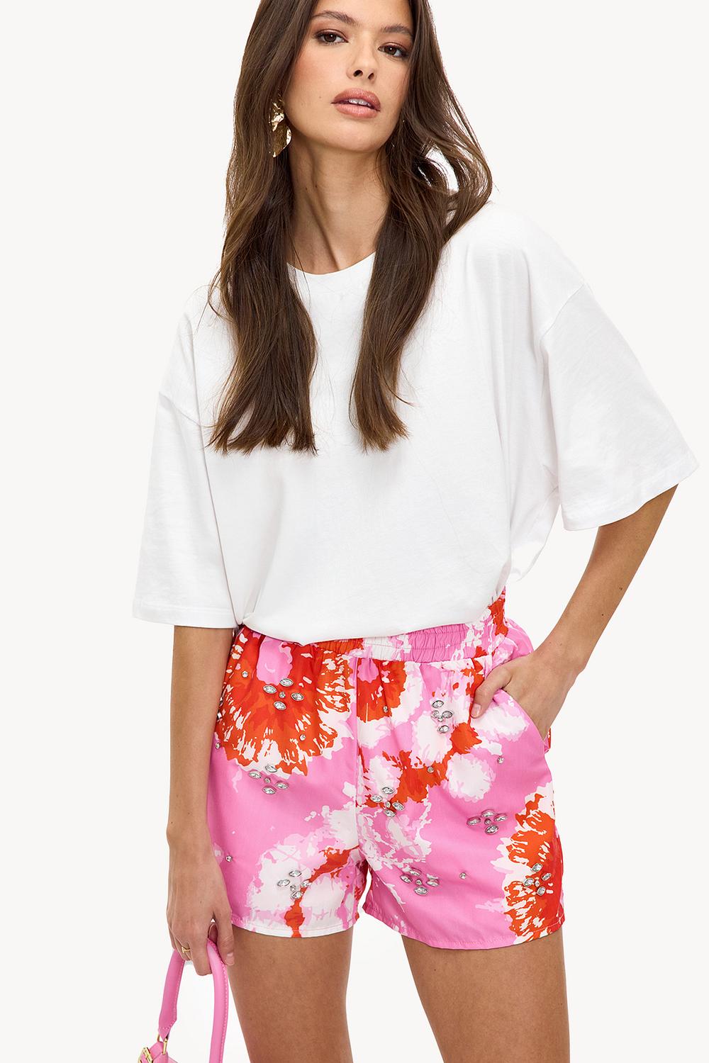 Roze short met bloemenprint