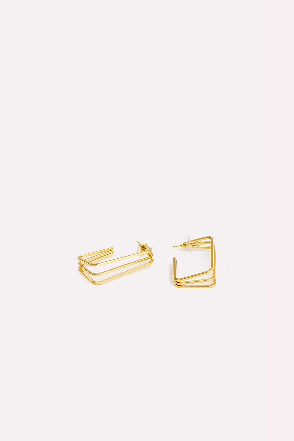 Gold rectangular earrings