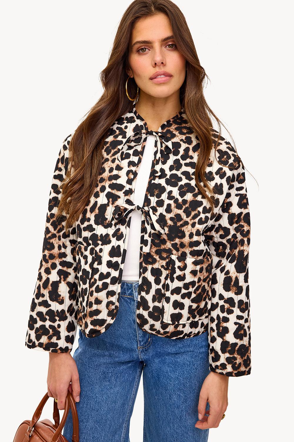 Veste marron avec imprimé léopard