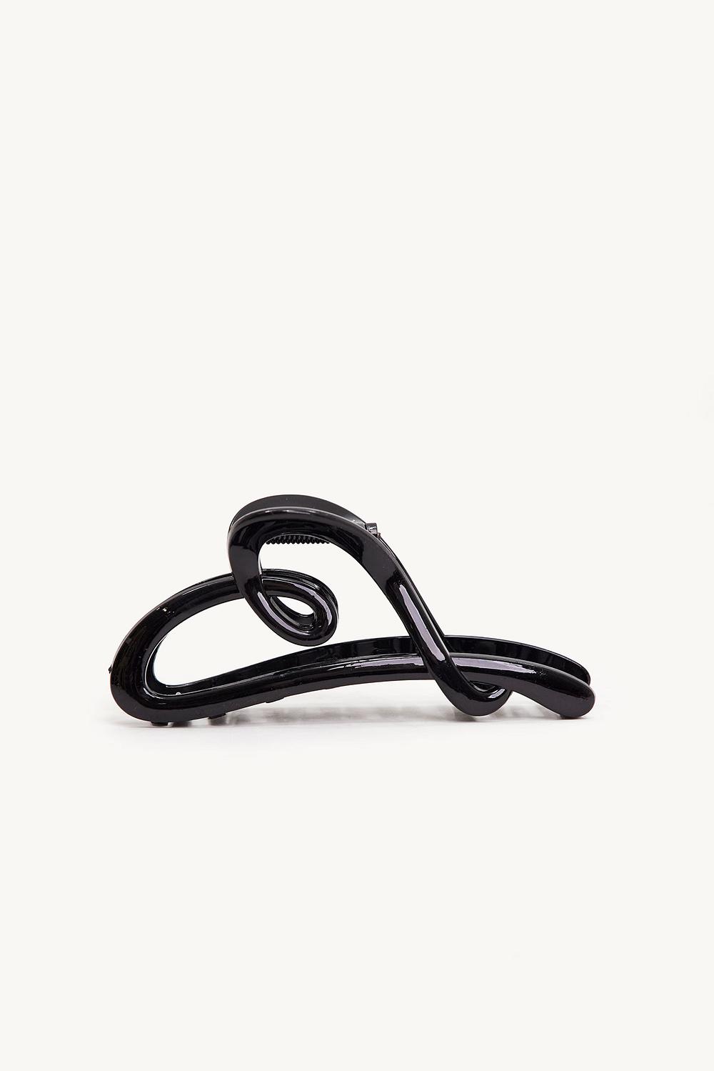 Black hair clip