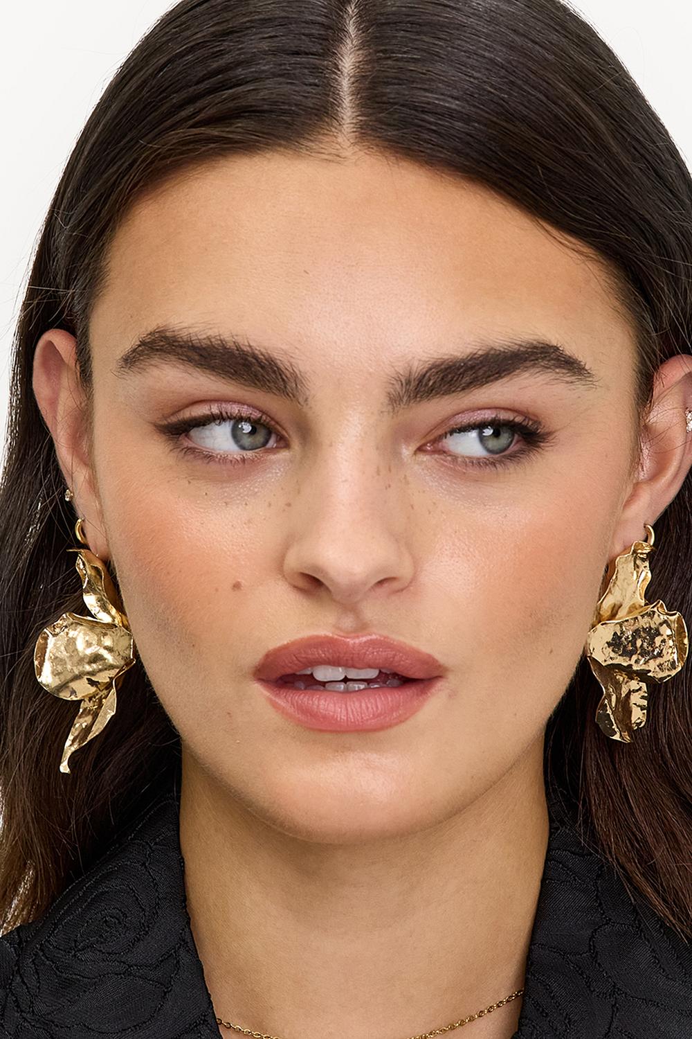 Boucles d'oreilles fleurs dorées