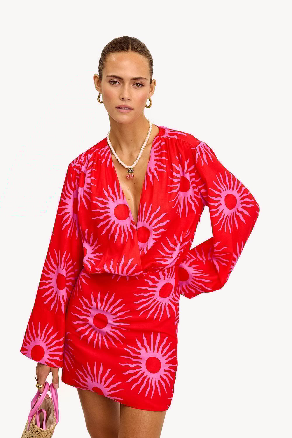 Minivestido rojo con estampado tropical
