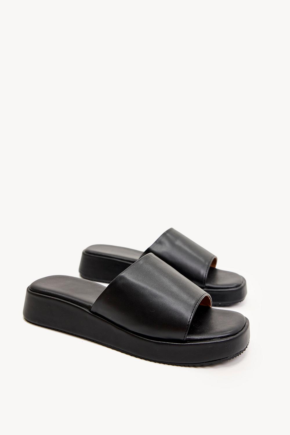 Zapatillas negras