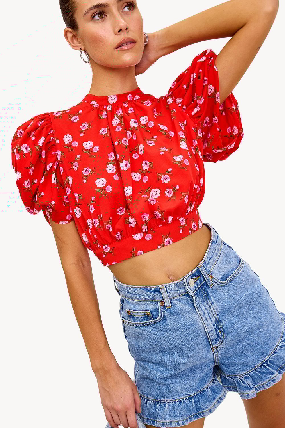 Top rojo con estampado floral