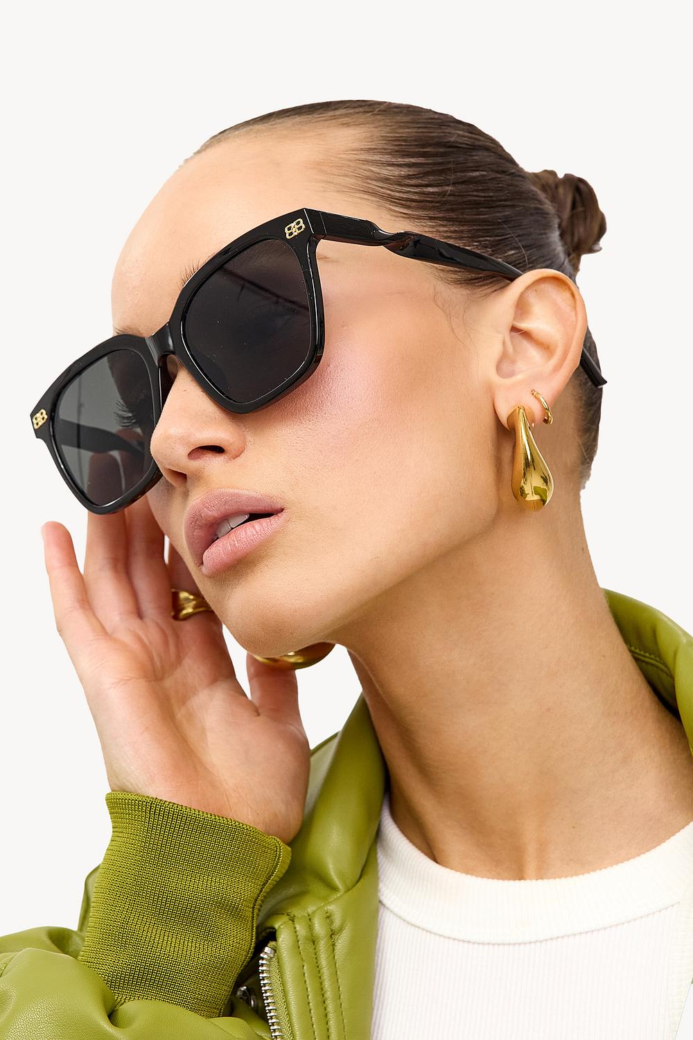 Lunettes de soleil noires