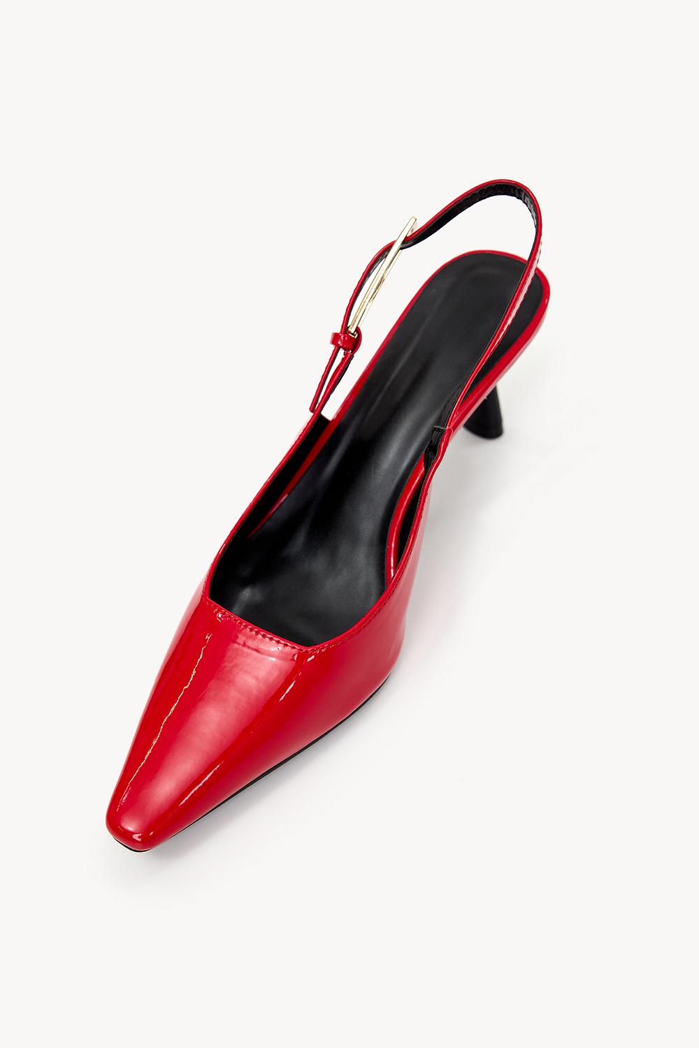 Red slingbacks