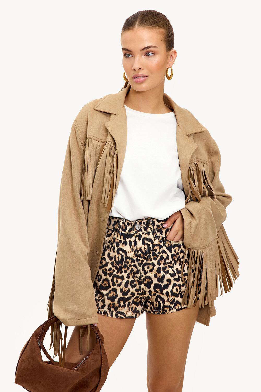 Bruine short met luipaardprint