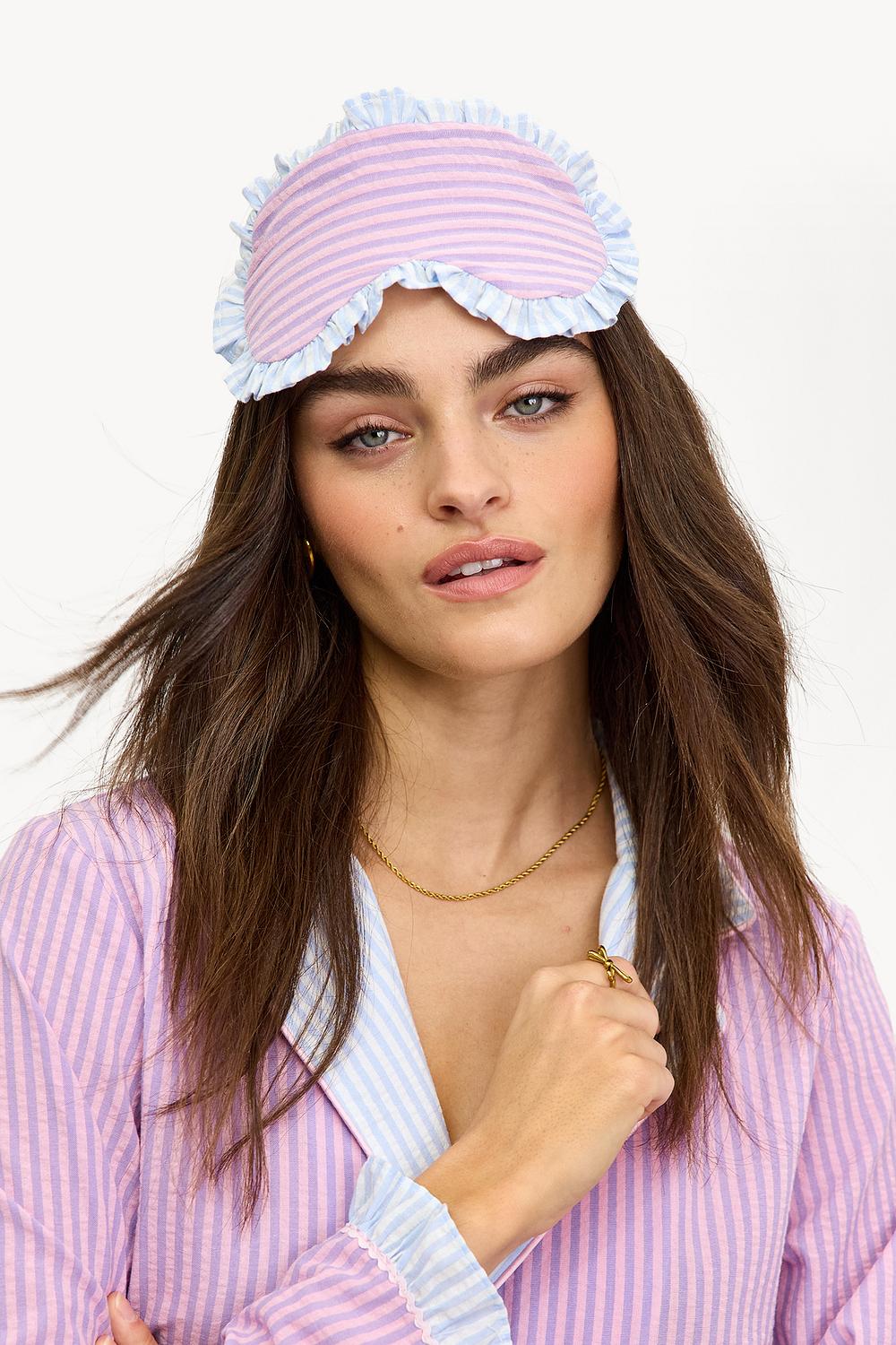 Purple eyemask with stripes