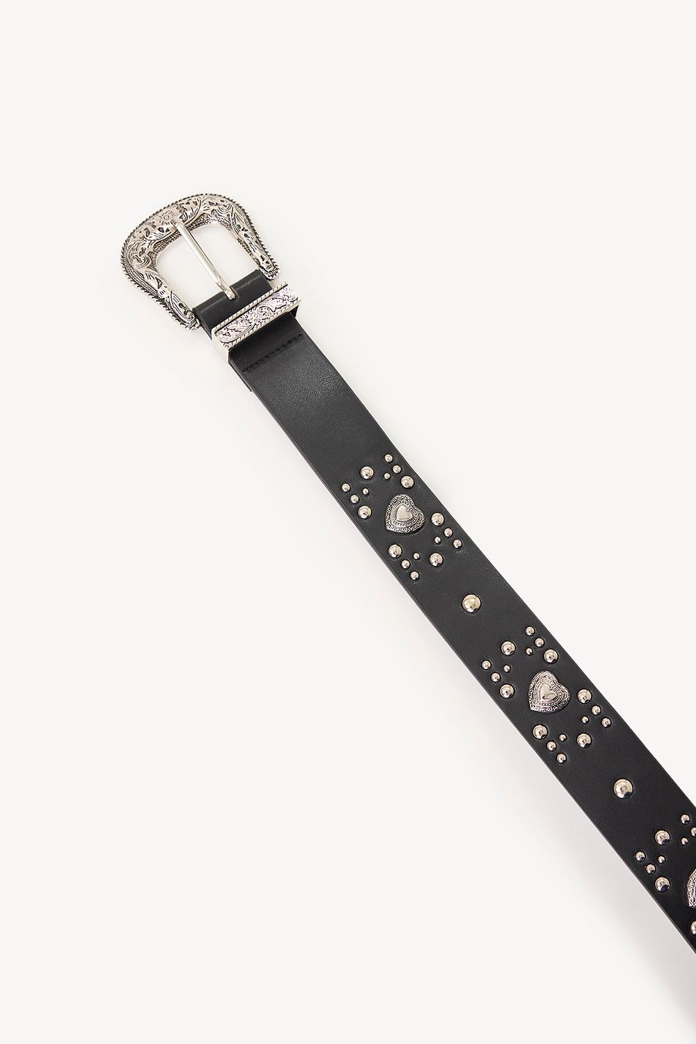 Ceinture noire avec clous