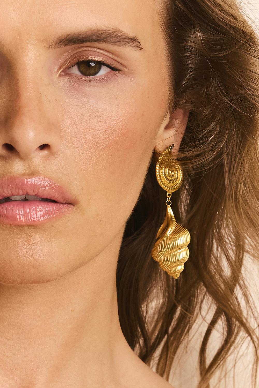 Pendientes dorados