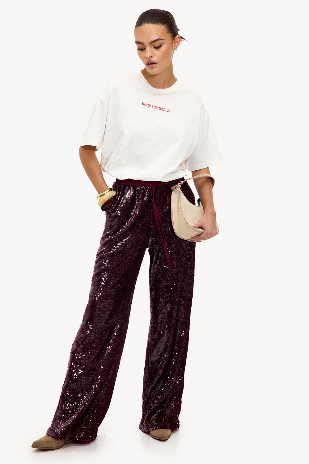 Bordeaux pants with sequins