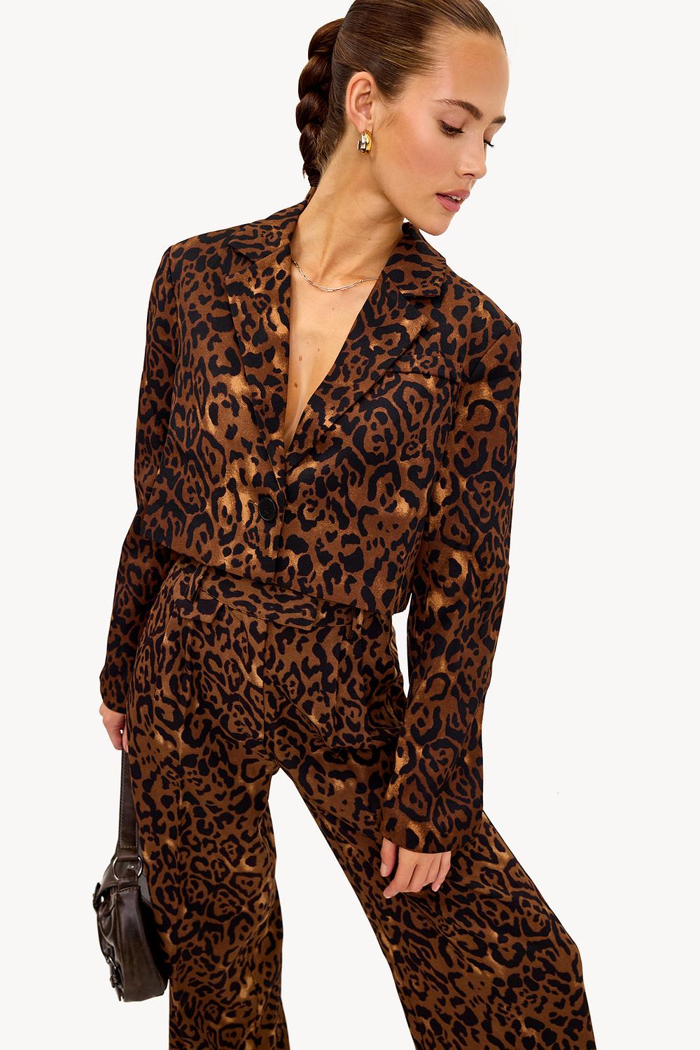 Blazer marron avec imprimé léopard