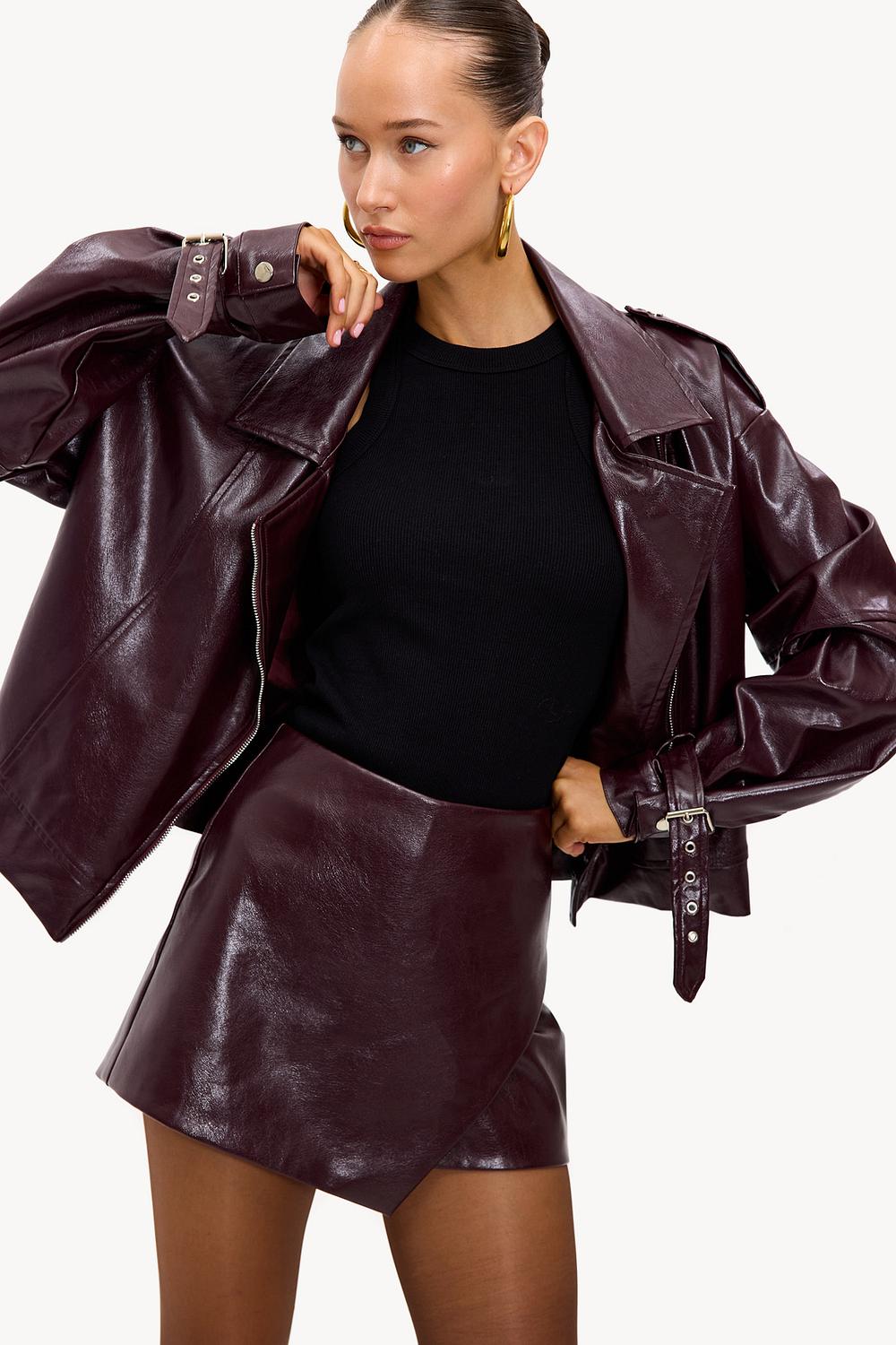 Jupe-short en PU bordeaux