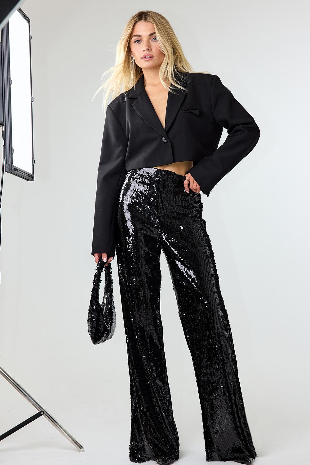Pantalón negro con lentejuelas