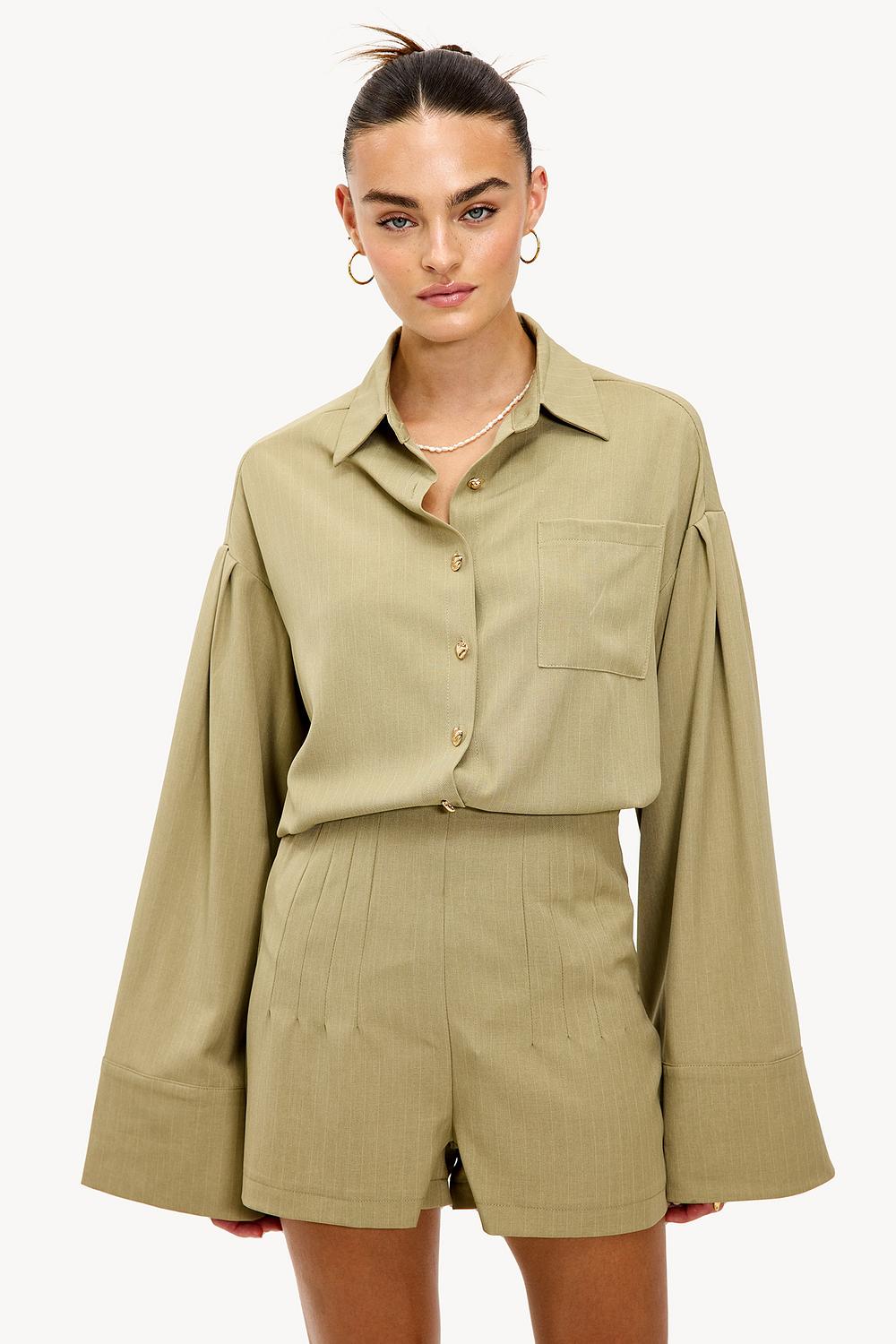 Groene short