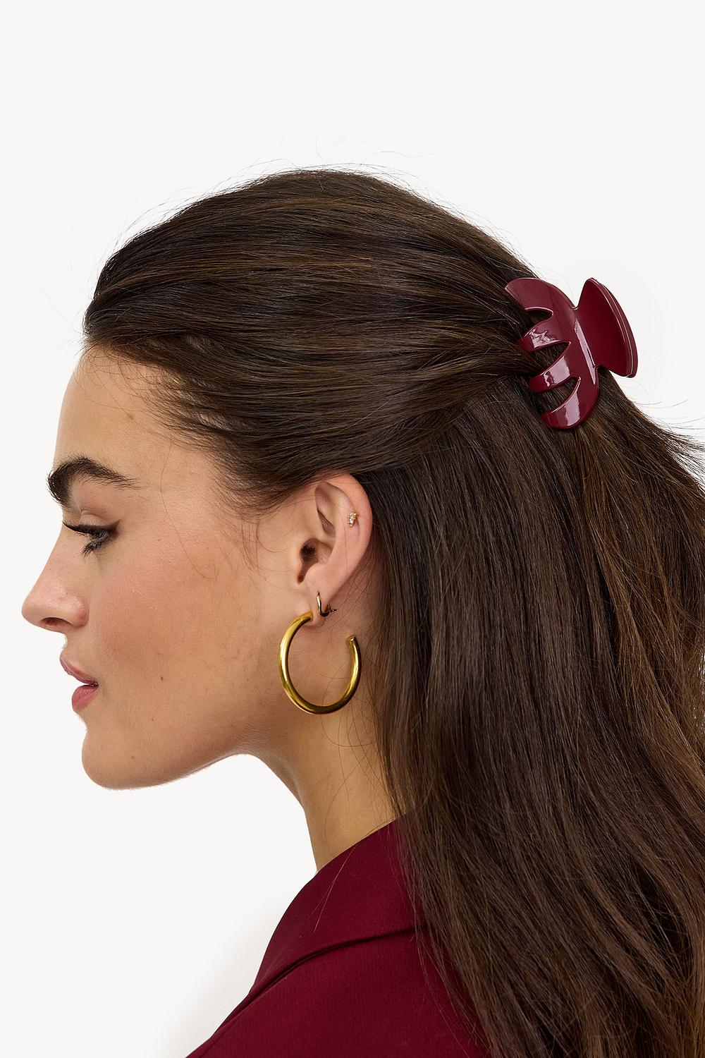 Pinza de pelo burdeos