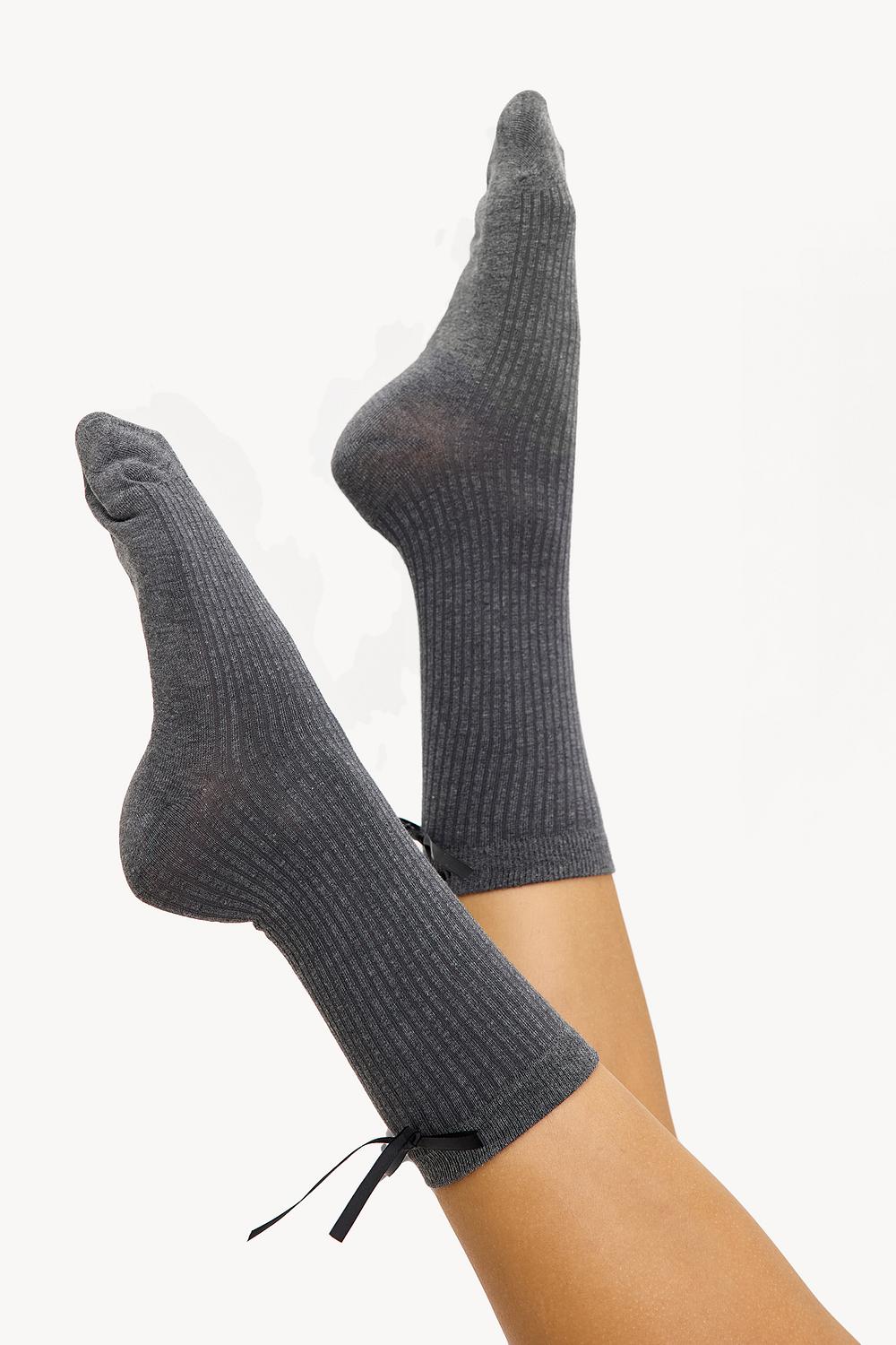 Calcetines grises