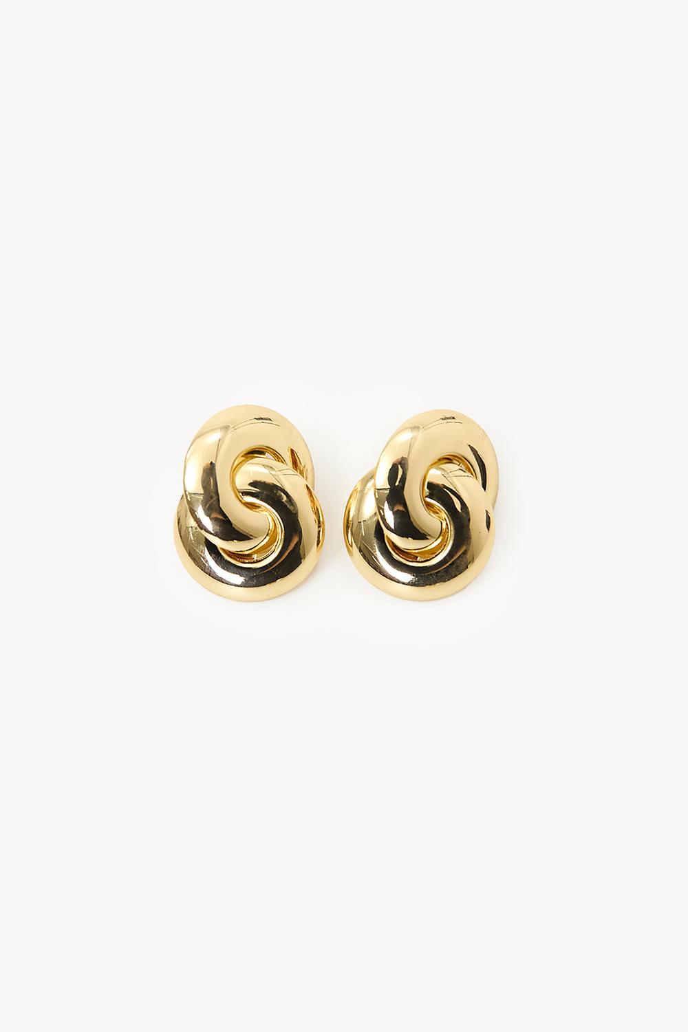 Pendientes dorados