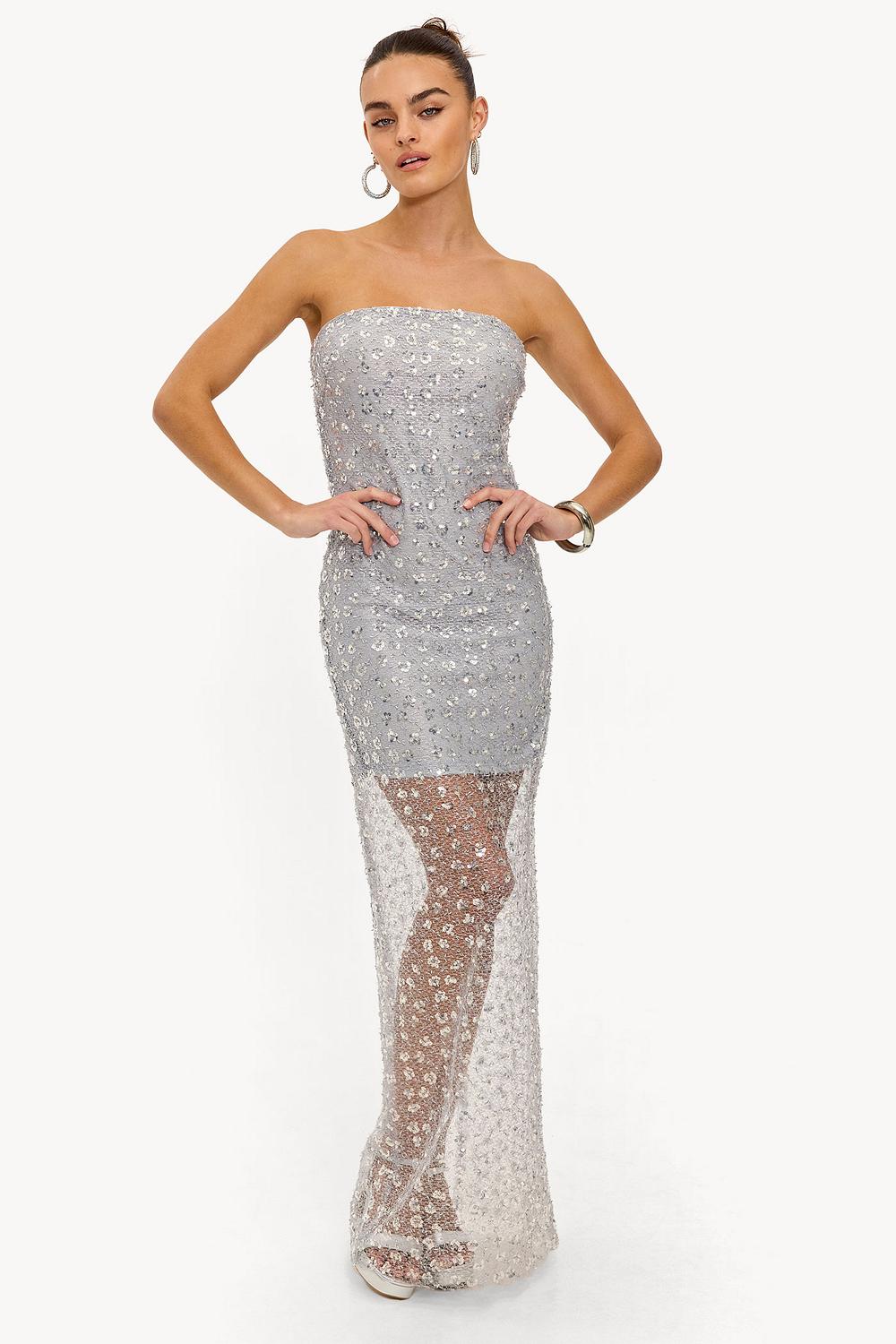 Robe longue grise à paillettes
