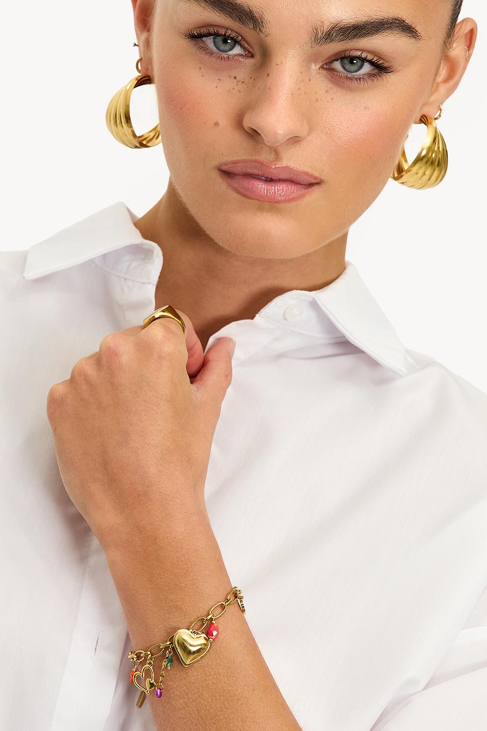 Gold bracelet