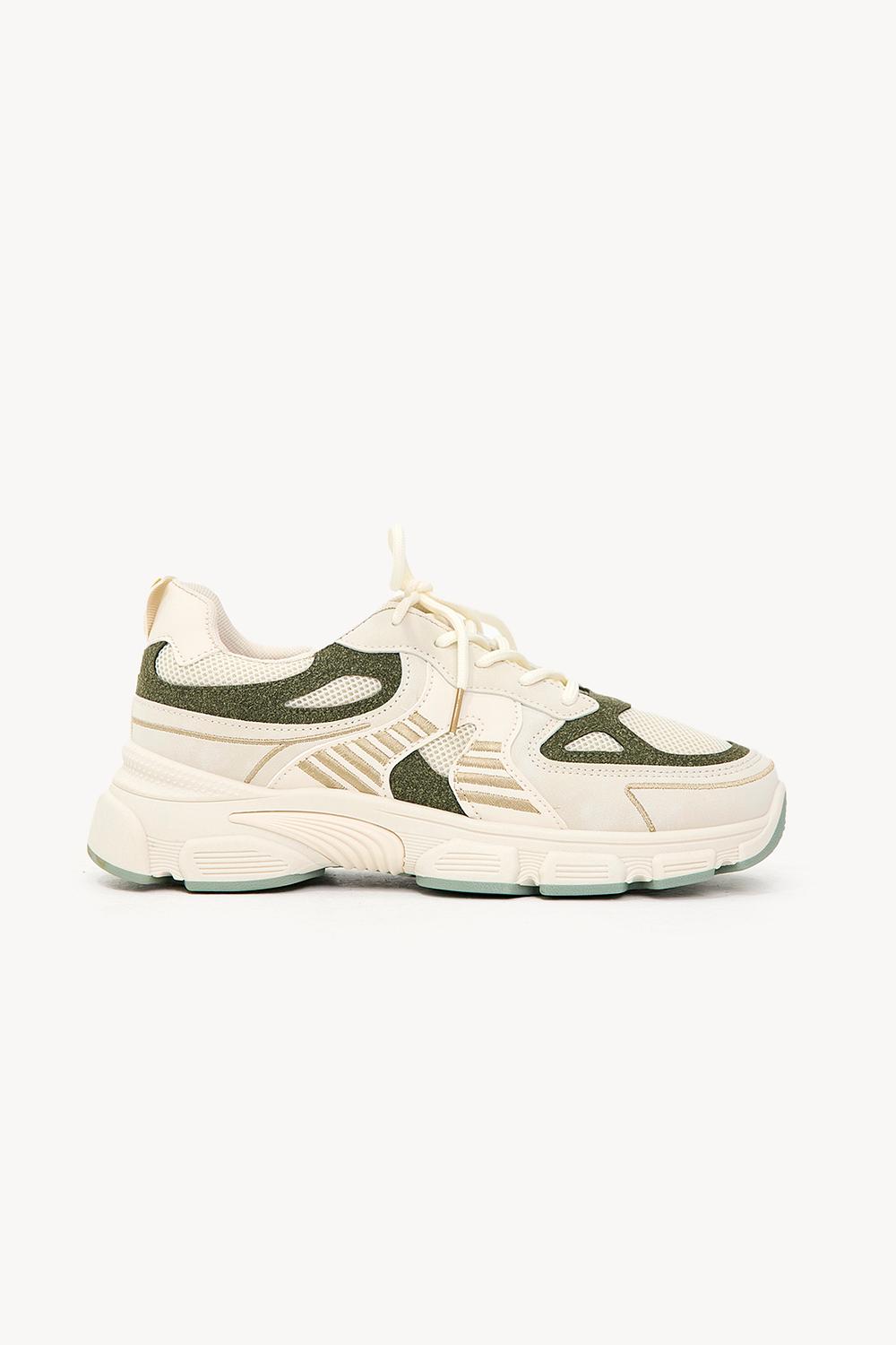 Baskets blanches