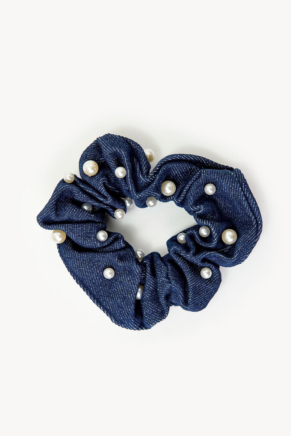 Donkerblauwe scrunchie met parels
