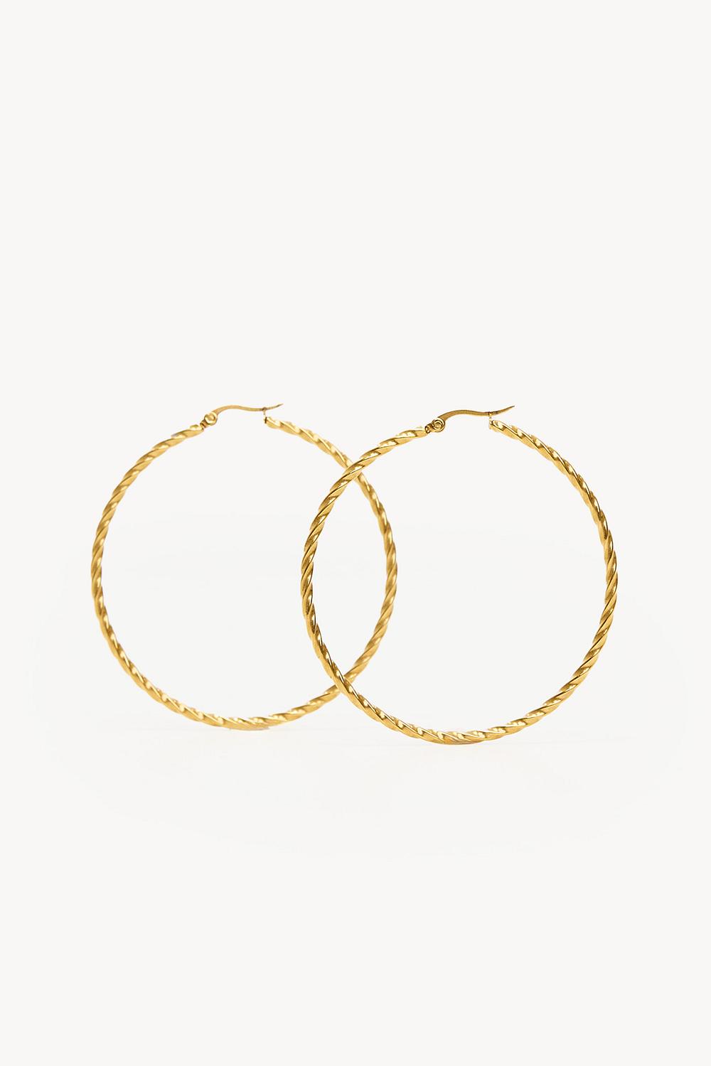 Pendientes dorados