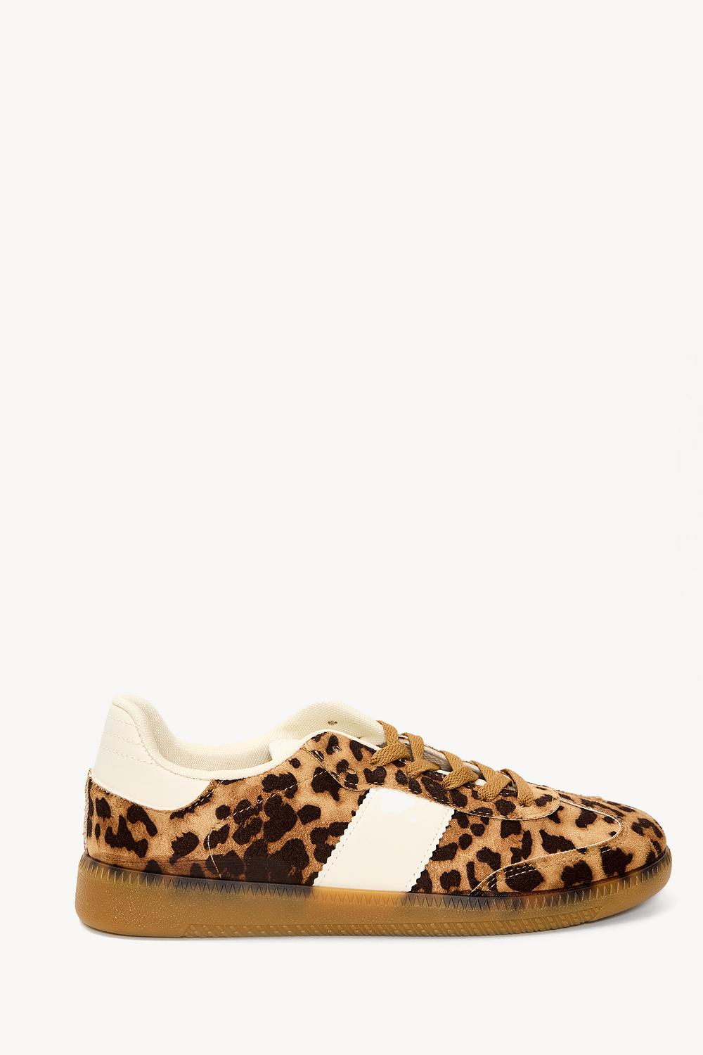 Brown sneakers with leopard print