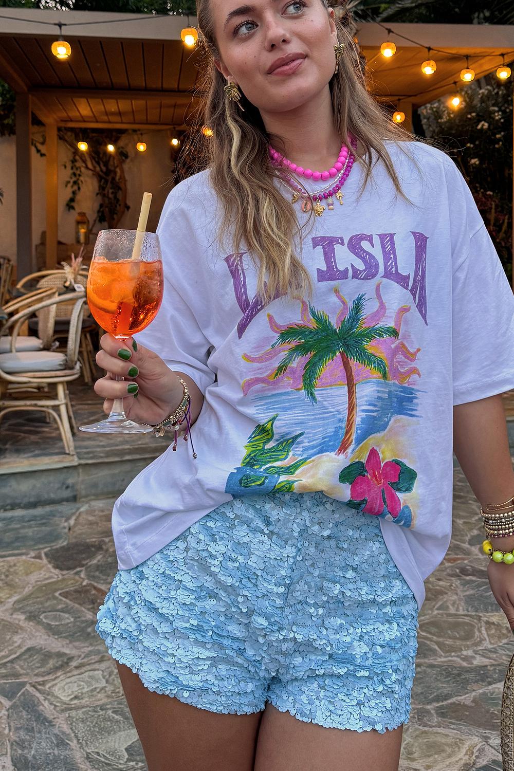 Lichtblauwe short met pailletten