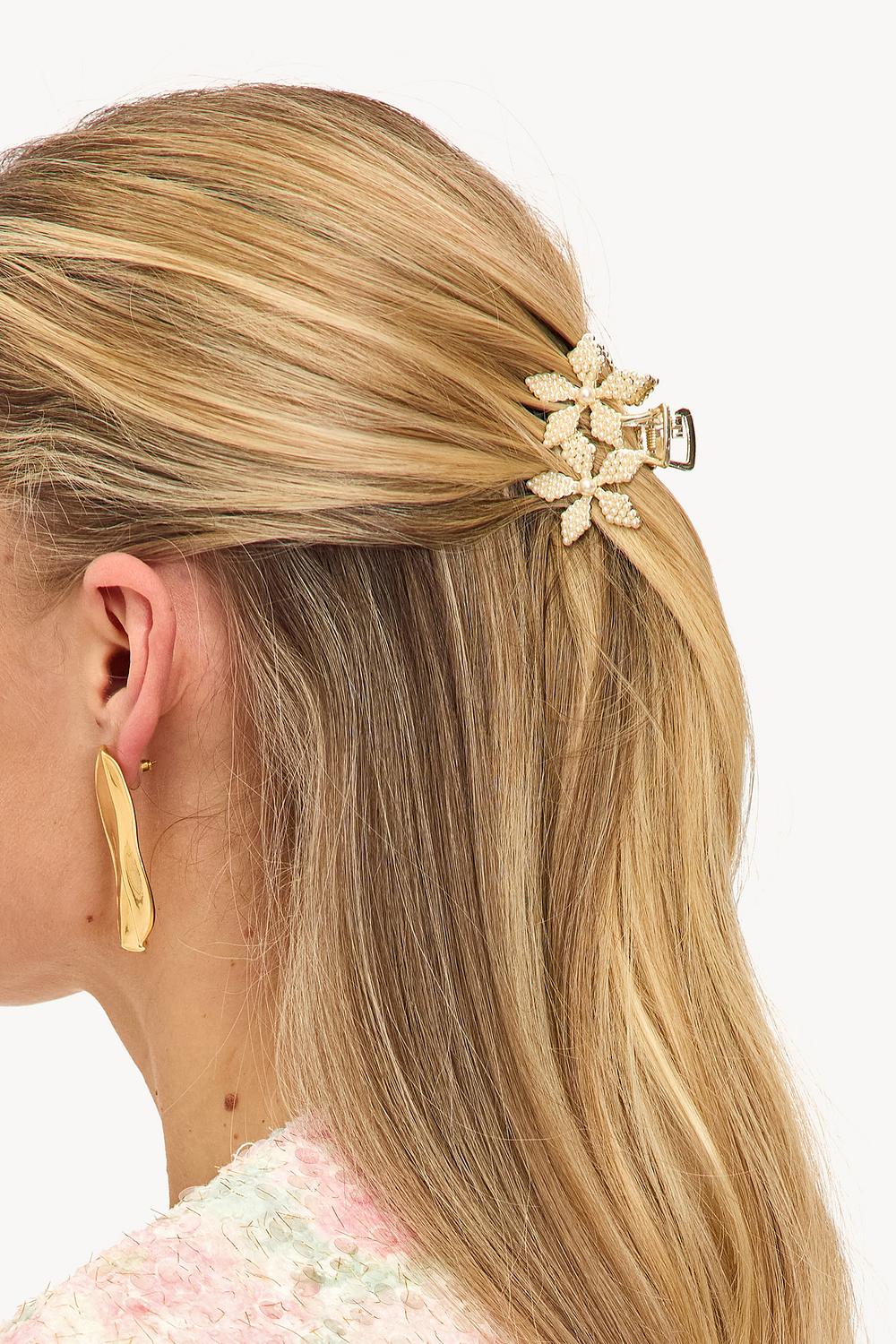Barrette fleurie blanc cassé avec perles