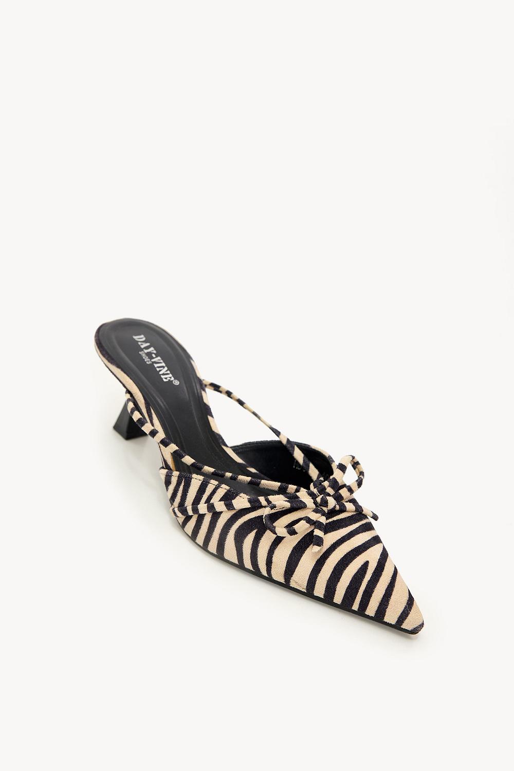 Zapatos de tacón con estampado de cebra