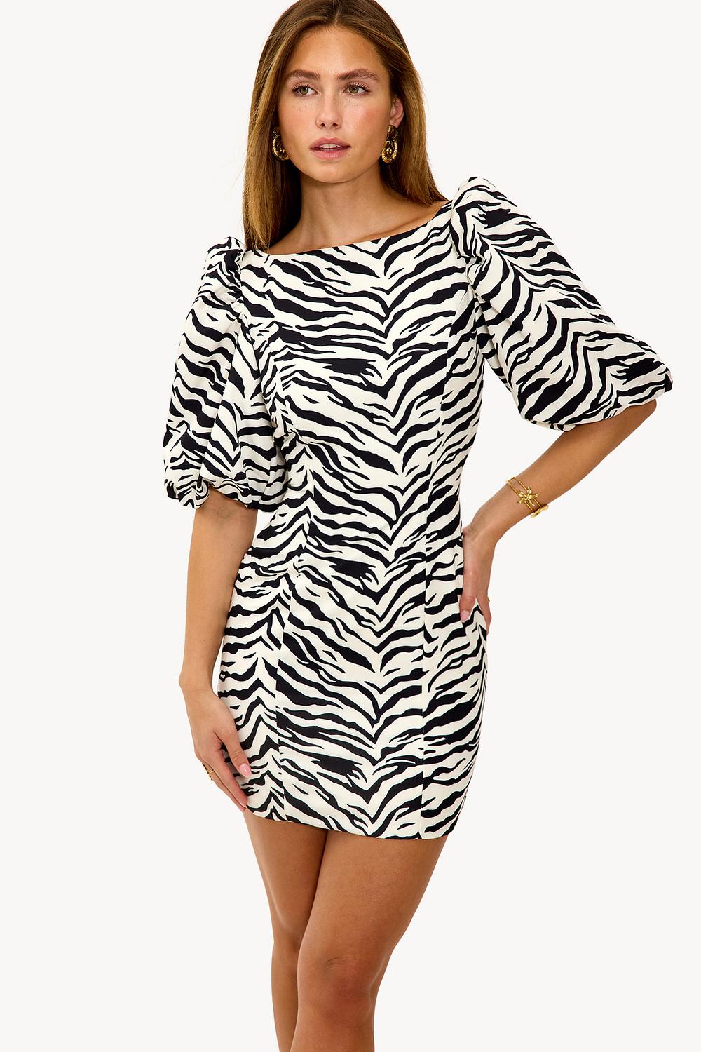 Vestido negro con estampado de cebra