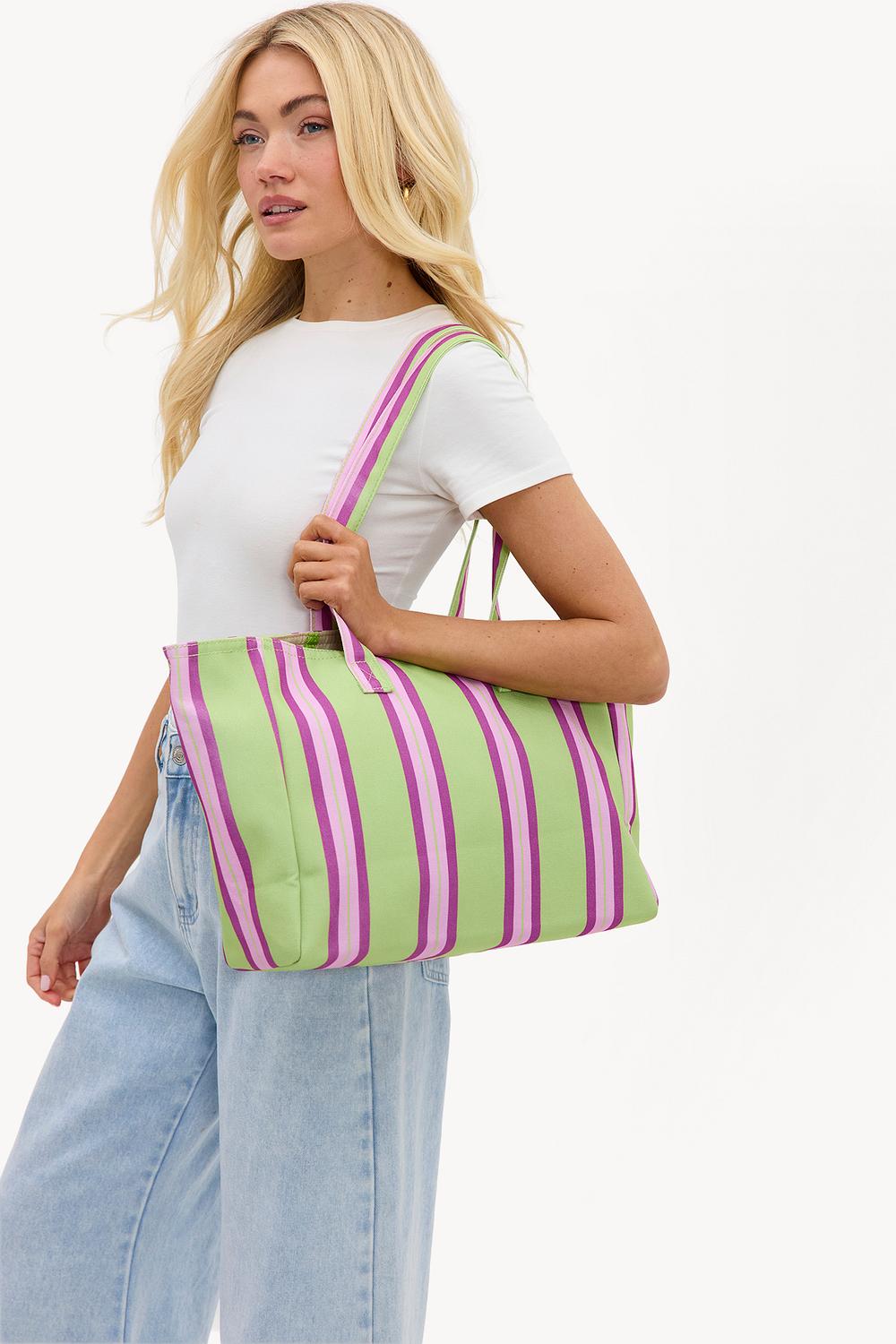 Bolso verde a rayas