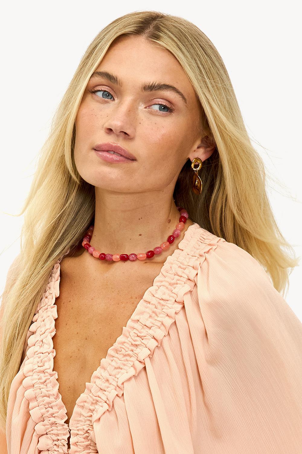 Collier rouge