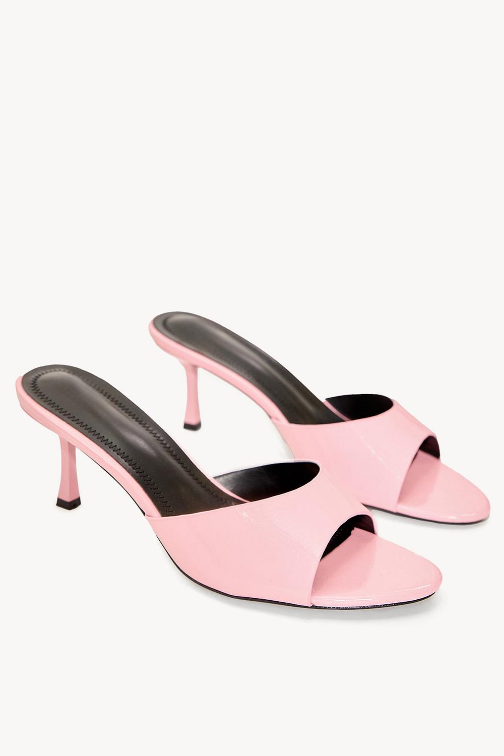 Roze hakken